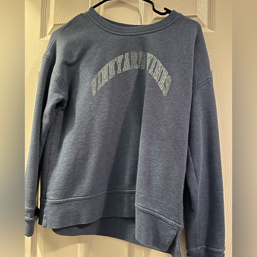 Vineyard vine sweatshirt